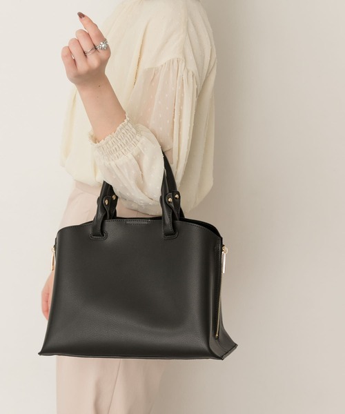 RODE SKO（ロデスコ）の「テープショルダープチ軽量トートバッグ（トートバッグ・レディース・グレー系その他/ブラック・ONE）」の6枚目の写真