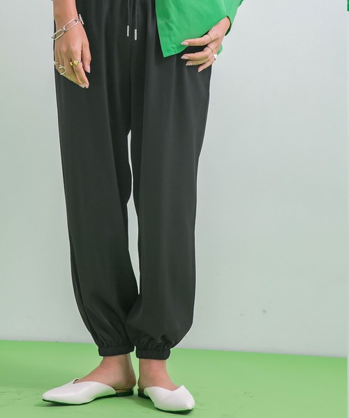 bohmal（ボマール）の「マットサテンジョガーパンツ（その他パンツ・レディース・ブラック/ピンク・FREE）」の20枚目の写真