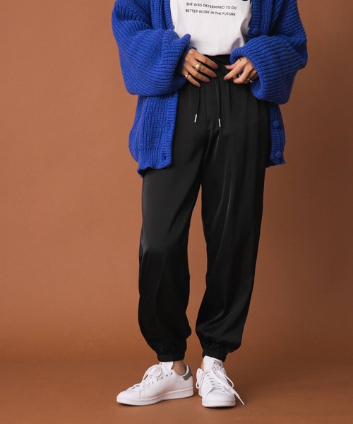 bohmal（ボマール）の「マットサテンジョガーパンツ（その他パンツ・レディース・ブラック/ピンク・FREE）」の8枚目の写真