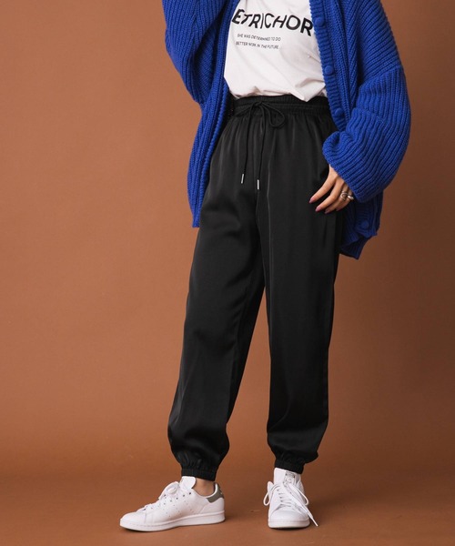 bohmal（ボマール）の「マットサテンジョガーパンツ（その他パンツ・レディース・ブラック/ピンク・FREE）」の7枚目の写真