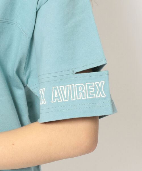 AVIREX（アヴィレックス）の「SLEEVE OPEN EMBROIDERY T-SHIRT/ スリーブオープン刺繍ティーシャツ（Tシャツ/カットソー・レディース・オフホワイト/レッド/サックスブルー/ブラック・FREE）」の8枚目の写真