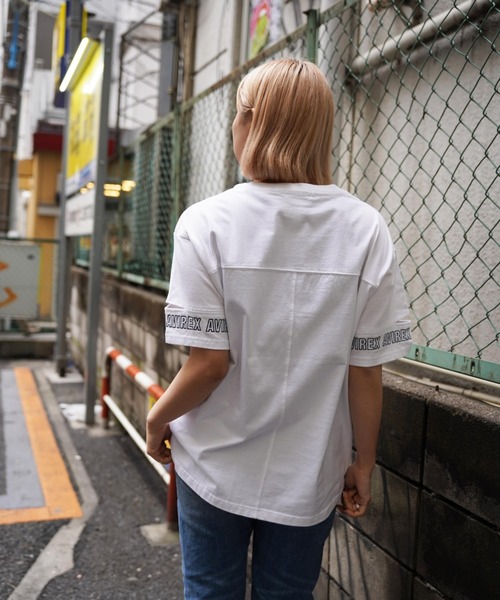 AVIREX（アヴィレックス）の「SLEEVE OPEN EMBROIDERY T-SHIRT/ スリーブオープン刺繍ティーシャツ（Tシャツ/カットソー・レディース・オフホワイト/レッド/サックスブルー/ブラック・FREE）」の18枚目の写真