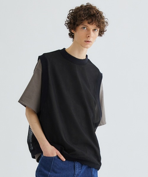 marka（マーカ）の「MESH VEST（ベスト・メンズ・ホワイト/ブラック・1/2）」の2枚目の写真