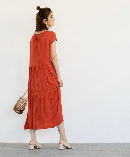 GeeRA(ジーラ)の「楊柳素材ティアードワンピース(ワンピース・レディース・ネイビー/ブルー/オレンジ・LARGE/MEDIUM/X-LARGE)」の7枚目の写真