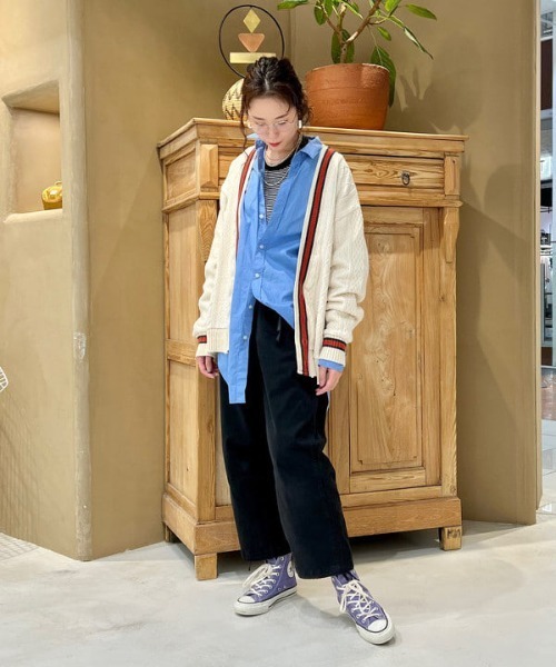 Ray BEAMS（レイビームス）の「CAL O LINE / チルデン Vネック カーディガン（カーディガン/ボレロ・レディース・ナチュラル・ONE SIZE）」の8枚目の写真