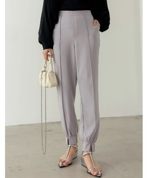 Re:EDIT（リエディ）の「[低身長/高身長/大きいサイズ有][洗濯機で洗える]ジョーゼットピンタックスリットジョガーパンツ（その他パンツ・レディース・ブルー/オレンジ/グレー/ブラック/アイボリー/モカ・LARGE/MEDIUM/SMALL/TALL/SHORT/X-LARGE）」の3枚目の写真