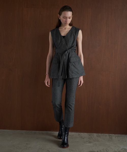 CLANE（クラネ）の「J/W SLIM ANKLE DENIM PANTS（デニムパンツ・レディース・ブラック/ブルー・1/0/2）」の3枚目の写真