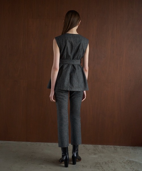 CLANE（クラネ）の「J/W SLIM ANKLE DENIM PANTS（デニムパンツ・レディース・ブラック/ブルー・1/0/2）」の4枚目の写真