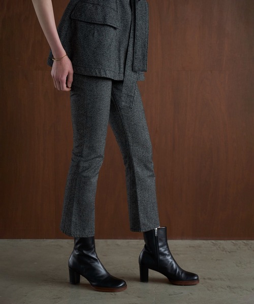 CLANE（クラネ）の「J/W SLIM ANKLE DENIM PANTS（デニムパンツ・レディース・ブラック/ブルー・1/0/2）」の6枚目の写真