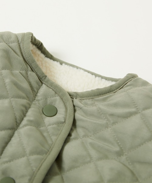 devirock（デビロック）の「洗える キルティングボア ノーカラー リバーシブルロングコート（ノーカラーコート・キッズ・ベージュ/ライトカーキ/チャコール・110cm/100cm/120cm/130cm/140cm/150cm/160cm）」の13枚目の写真