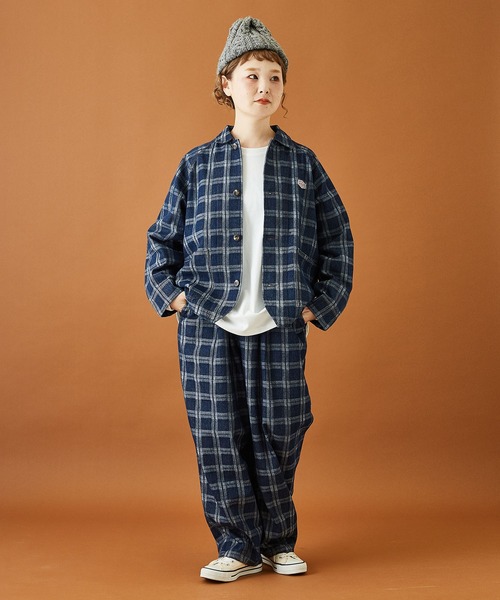 CUBE SUGAR（キューブシュガー）の「無地天竺カットソー長袖クルーネックロングTシャツ（Tシャツ/カットソー・レディース・ホワイト/チャコールグレー/パープル/グレイッシュベージュ・M）」の5枚目の写真