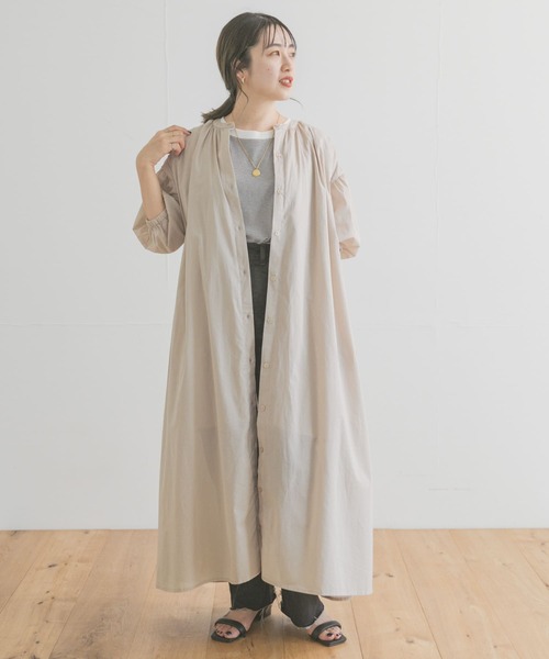 ITEMS URBANRESEARCH（アイテムズ アーバンリサーチ）の「ギャザーシャツワンピース（ワンピース・レディース・ブラウン/ライトブルー/グレー系その他・FREE）」の7枚目の写真