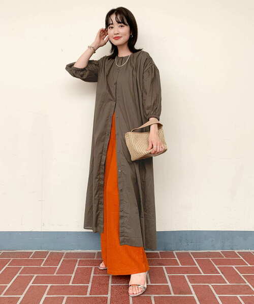 ITEMS URBANRESEARCH（アイテムズ アーバンリサーチ）の「ギャザーシャツワンピース（ワンピース・レディース・ブラウン/ライトブルー/グレー系その他・FREE）」の18枚目の写真