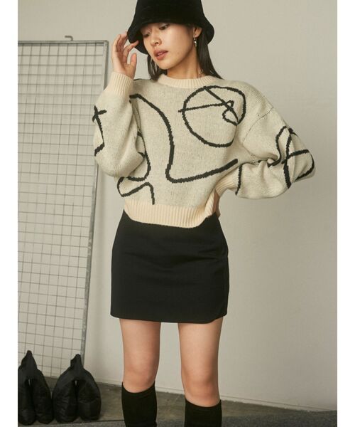 EMODA（エモダ）の「ラインパターンニット（ニット/セーター・レディース・ブラック/ホワイト/ブラウン・FREE）」の4枚目の写真