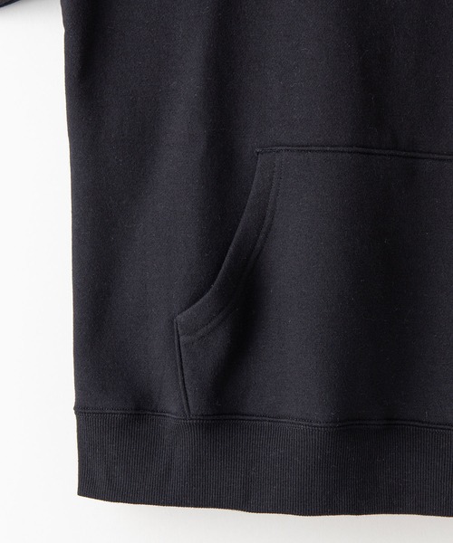 Blue Standard (ブルースタンダード)の「【BLUE STANDARD/ブルースタンダード】11oz 裏起毛 プルオーバーパーカー フーディー ビッグシルエット(パーカー・メンズ・ネイビー/ホワイト/ブラック/杢グレー/ダークグリーン・SMALL/MEDIUM/LARGE/X-LARGE)」の15枚目の写真
