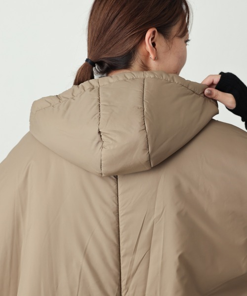 【美品】PROTAGONISTA フード付きアウター　中綿ポンチョ型 美品】PROTAGONISTA フード付きアウター 中綿ポンチョ型