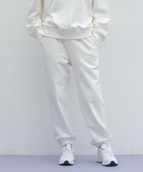e/rm（イーアールエム）の「【e/rm】メッセージスウェットパンツ（スウェットパンツ・レディース・ホワイト系その他3/ネイビー/ライトグレー/アイボリー・FREE）」の2枚目の写真
