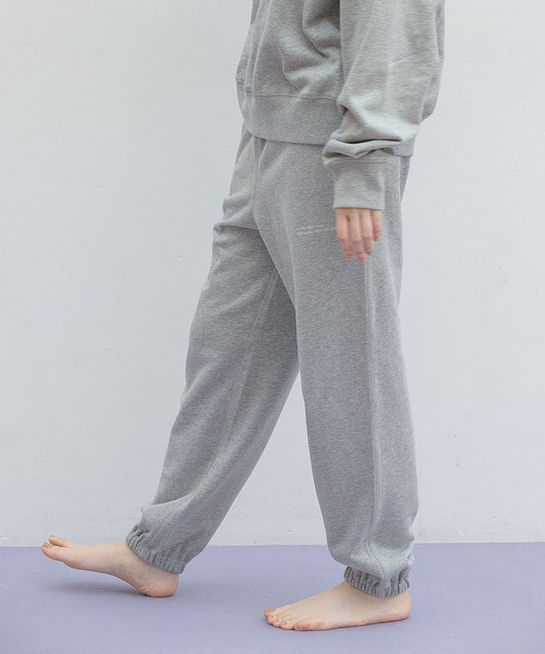 e/rm（イーアールエム）の「【e/rm】メッセージスウェットパンツ（スウェットパンツ・レディース・ホワイト系その他3/ネイビー/ライトグレー/アイボリー・FREE）」の3枚目の写真