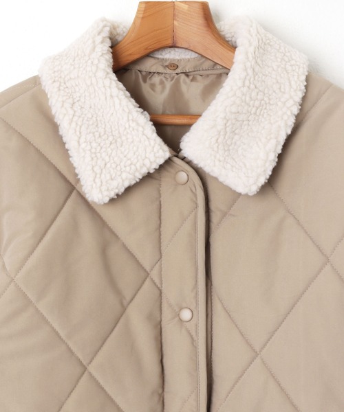 andme(アンドミー)の「襟ボア2wayダイヤキルティングブルゾン(ブルゾン・レディース・ベージュ/アイボリー/ブラック・M)」の9枚目の写真