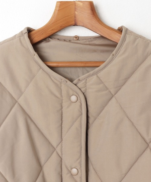 andme(アンドミー)の「襟ボア2wayダイヤキルティングブルゾン(ブルゾン・レディース・ベージュ/アイボリー/ブラック・M)」の4枚目の写真