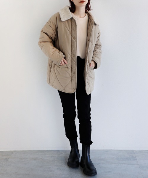 andme（アンドミー）の「襟ボア2wayダイヤキルティングブルゾン