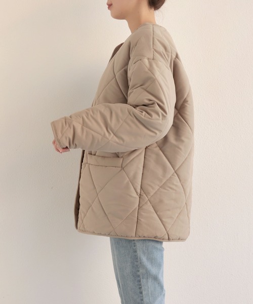 andme(アンドミー)の「襟ボア2wayダイヤキルティングブルゾン(ブルゾン・レディース・ベージュ/アイボリー/ブラック・M)」の18枚目の写真