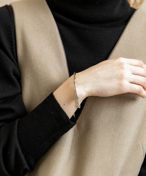 SMELLY（スメリー）の「ニュアンスバーチェーンブレスレット（ブレスレット・レディース・ゴールド/シルバー・-）」の7枚目の写真