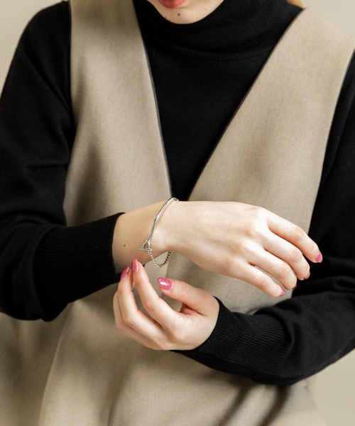 SMELLY（スメリー）の「ニュアンスバーチェーンブレスレット（ブレスレット・レディース・ゴールド/シルバー・-）」の9枚目の写真