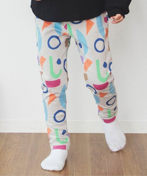 BREEZE(ブリーズ)の「【16柄18色展開】DAISUKI パンツ(その他パンツ・キッズ・グレー/レッド/ブラック/オフホワイト/ブラウン/アイボリー/ベージュ/ネイビー/カーキ/グリーン/ピンク/レインボー/ブルー/クリーム/ライム/オレンジ/ライトグレー/サックスブルー・100/110/120/130/70/80/90)」の18枚目の写真