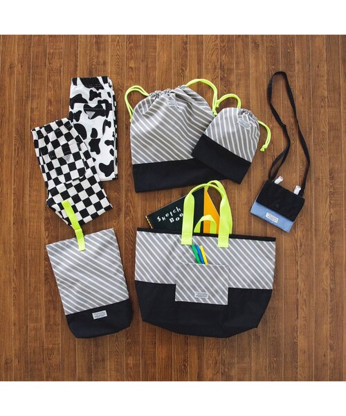 BREEZE(ブリーズ)の「【16柄18色展開】DAISUKI パンツ(その他パンツ・キッズ・グレー/レッド/ブラック/オフホワイト/ブラウン/アイボリー/ベージュ/ネイビー/カーキ/グリーン/ピンク/レインボー/ブルー/クリーム/ライム/オレンジ/ライトグレー/サックスブルー・100/110/120/130/70/80/90)」の19枚目の写真