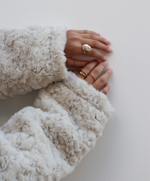 Brownie（ブラウニー）の「Brownie BIGシルエットフェイクファープルオーバー（その他トップス・レディース・モカ/グレー/アイボリー・FREE）」の17枚目の写真