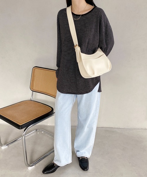 wears(ウェアーズ)の「太ベルト2WAY PU素材 ショルダーバッグ(ショルダーバッグ・レディース・ブラック/アイボリー/ブラウン/レッド/グレイッシュベージュ/ワイン・FREE)」の10枚目の写真