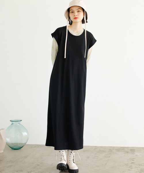 GeeRA(ジーラ)の「2WAY袖カッティングテレコリブワンピース(ワンピース・レディース・ブラック/ライトグリーン・MEDIUM/LARGE)」の4枚目の写真