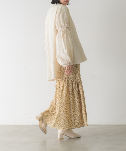 idem(イデム)の「flower frill tiered skirt/小花柄ティアードスカート【Sサイズ展開あり】(スカート・レディース・ブラック/ベージュ・FREE/SMALL)」の16枚目の写真