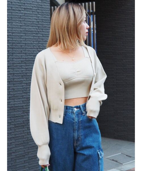 EVRIS（エヴリス）の「アンサンブルニットトップス（カーディガン/ボレロ・レディース・ブラック/アイボリー/レッド/ブルー・FREE）」の2枚目の写真