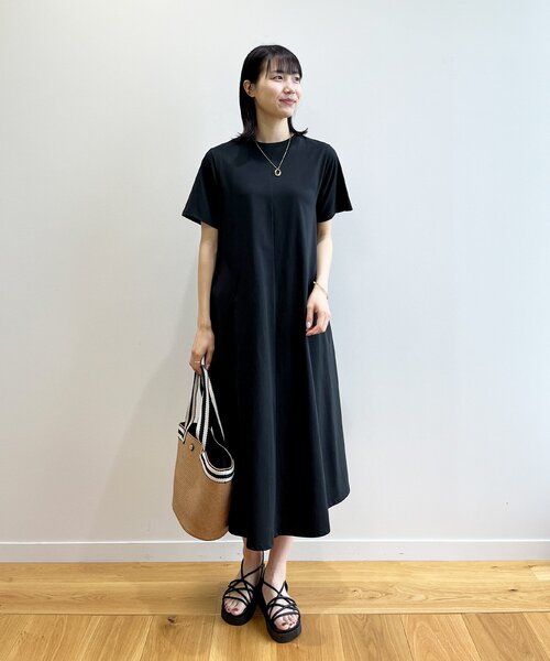 OPAQUE.CLIP(オペークドットクリップ)の「◆≪ヒルナンデス!で紹介≫ 軽量フットベッドサンダル(サンダル・レディース・グレー/オフホワイト/ブラック・01/02/03)」の19枚目の写真