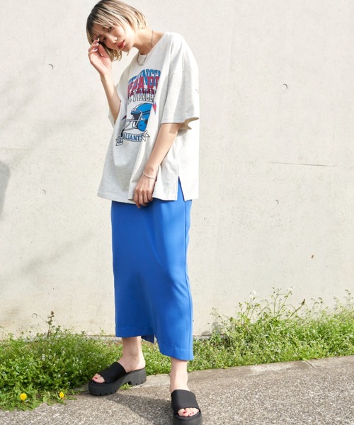 Auntie Rosa Holiday(アンティローザホリデー)の「アメフトロゴ刺繍T(Tシャツ/カットソー・レディース・ナチュラル/オフホワイト/ネイビー・FREE)」の20枚目の写真