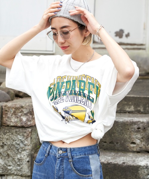 mowalola ロゴ入り赤半袖クロップドTシャツ mowalola-ロゴ入り赤半袖クロップドTシャツ - メルカリ
