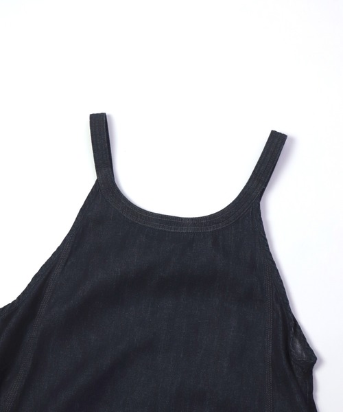 OMNIGOD（オムニゴッド）の「[OMNIGOD womens / オムニゴッド] 7oz甘織りデニム ノースリーブワンピース（ワンピース・レディース・ワンウォッシュ・FREE）」の11枚目の写真