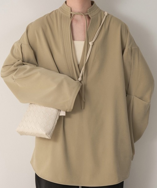 lawgy（ラウジー）の「cross leather shoulder bag（ショルダーバッグ・レディース・モカ/アイボリー・FREE）」の10枚目の写真