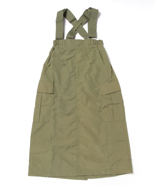 LOVETOXIC（ラブトキシック）の「サスペンダーつきカーゴロングスカート（スカート・キッズ・カーキ/ブラック・L/S/M）」の6枚目の写真