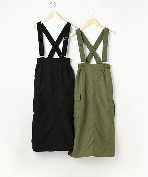 LOVETOXIC（ラブトキシック）の「サスペンダーつきカーゴロングスカート（スカート・キッズ・カーキ/ブラック・L/S/M）」の22枚目の写真