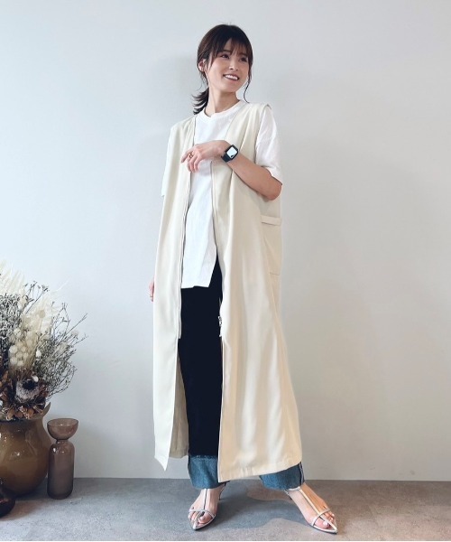 ECRIRE（エクリール）の「【yunコラボ】着こなし色々。2wayVネックジャンスカ（ジャンパースカート・レディース・ブラック/アイボリー/カーキ・M/L）」の12枚目の写真