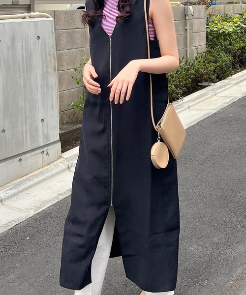 ECRIRE（エクリール）の「【yunコラボ】着こなし色々。2wayVネックジャンスカ（ジャンパースカート・レディース・ブラック/アイボリー/カーキ・M/L）」の15枚目の写真