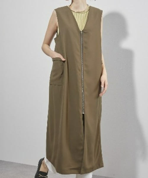 ECRIRE（エクリール）の「【yunコラボ】着こなし色々。2wayVネックジャンスカ（ジャンパースカート・レディース・ブラック/アイボリー/カーキ・M/L）」の20枚目の写真