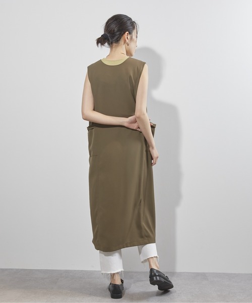 ECRIRE（エクリール）の「【yunコラボ】着こなし色々。2wayVネックジャンスカ（ジャンパースカート・レディース・ブラック/アイボリー/カーキ・M/L）」の22枚目の写真