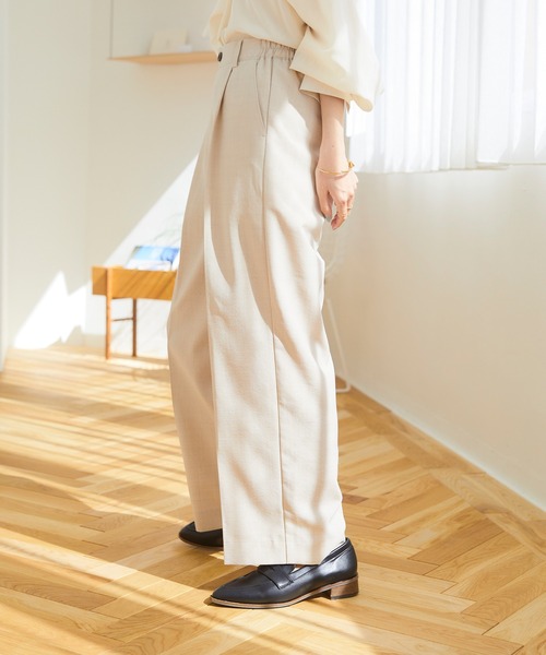 Days(デイズ)の「【Oeillet】タックプレスワイドパンツ(ウイエ)(その他パンツ・レディース・アイボリー/ライトグリーン/ネイビー・M/LL/L)」の7枚目の写真