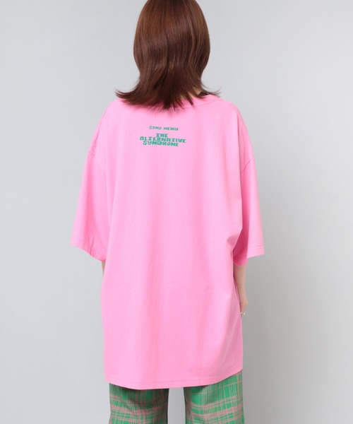 RNA（アールエヌエー）の「M2073 ＮＯロゴメガＢＩＧ　Ｔ（Tシャツ/カットソー・レディース・ホワイト/ピンク/ブラック・MEDIUM）」の5枚目の写真