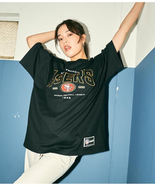 ANAP(アナップ)の「NFL×ANAPオーバーサイズTシャツ【ユニセックス】(Tシャツ/カットソー・レディース・ブラック/オフホワイト/モスグリーン・FREE)」の13枚目の写真