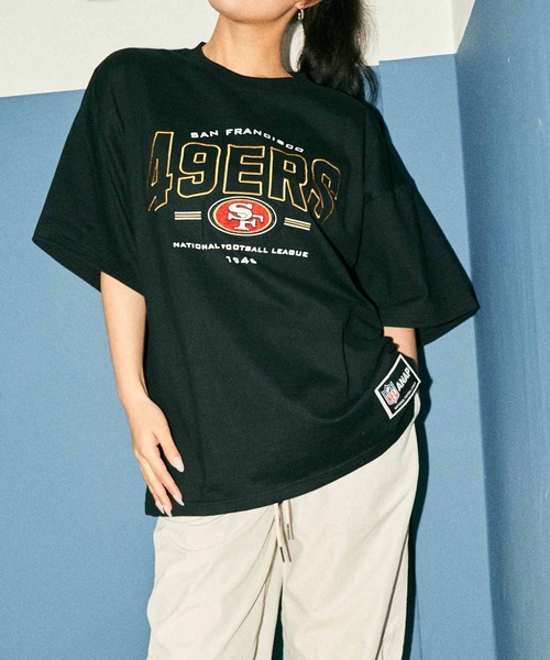 ANAP(アナップ)の「NFL×ANAPオーバーサイズTシャツ【ユニセックス】(Tシャツ/カットソー・レディース・ブラック/オフホワイト/モスグリーン・FREE)」の18枚目の写真